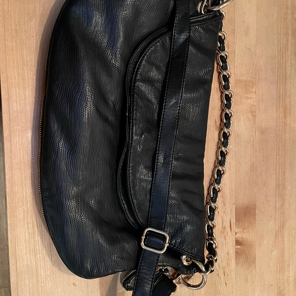 DKNY Black Leather Flap large crossbody bag - Picture 6 of 12